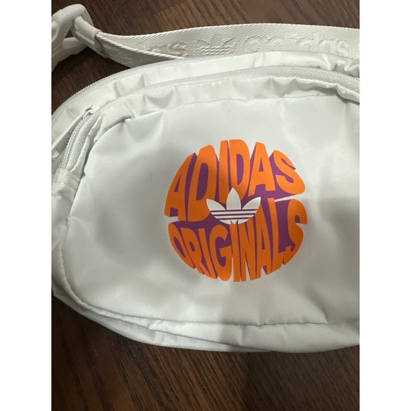 Adidas Originals White Festival Belt Bag Fanny Pack Travel Crossbody - Picture 2 of 7